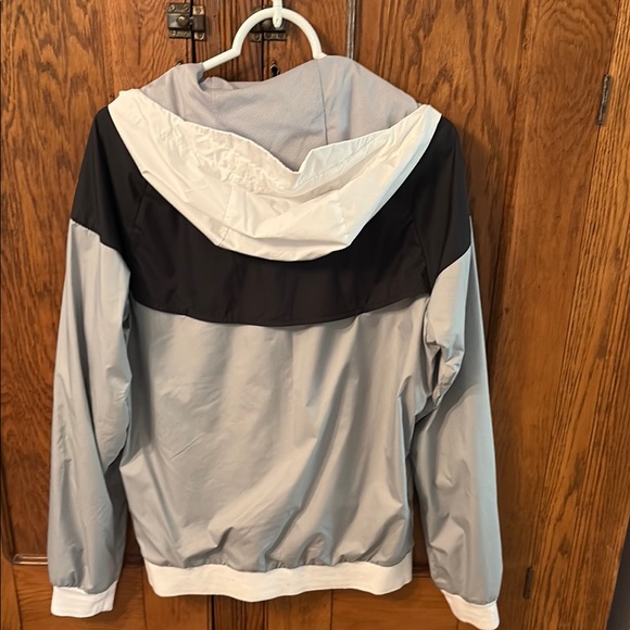 Nike Men's Black and Gray Jacket - Picture 2 of 3